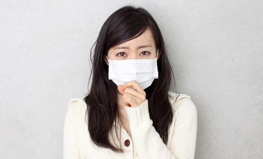 嫌摘口罩麻煩不喝水 會(huì)增加腦血栓風(fēng)險(xiǎn) 嫌摘口罩麻煩不喝水 會(huì)增加腦血栓風(fēng)險(xiǎn)