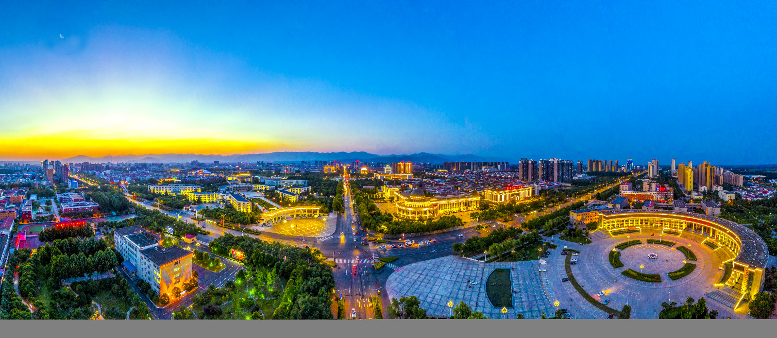 09  201.濟(jì)源城市之夜燈光燦爛－濟(jì)源市住建局退休干部劉安邦_meitu_9.jpg